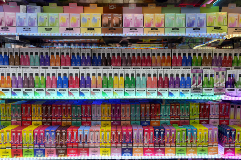 Aurora considering permit targeting vape shops, businesses linked to blight and crime – Sentinel Colorado