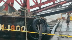 Barge carrier stranded along the shorelines of Rosario, Cavite – DZRH