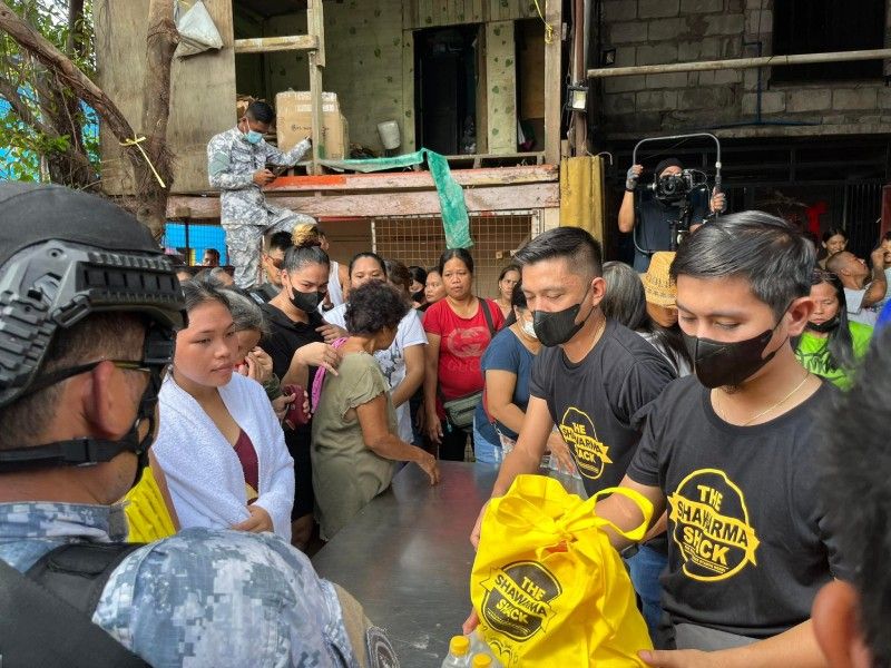 Shawarma Shack continues assistance to Typhoon Paeng victims in Noveleta, Cavite – Philstar.com