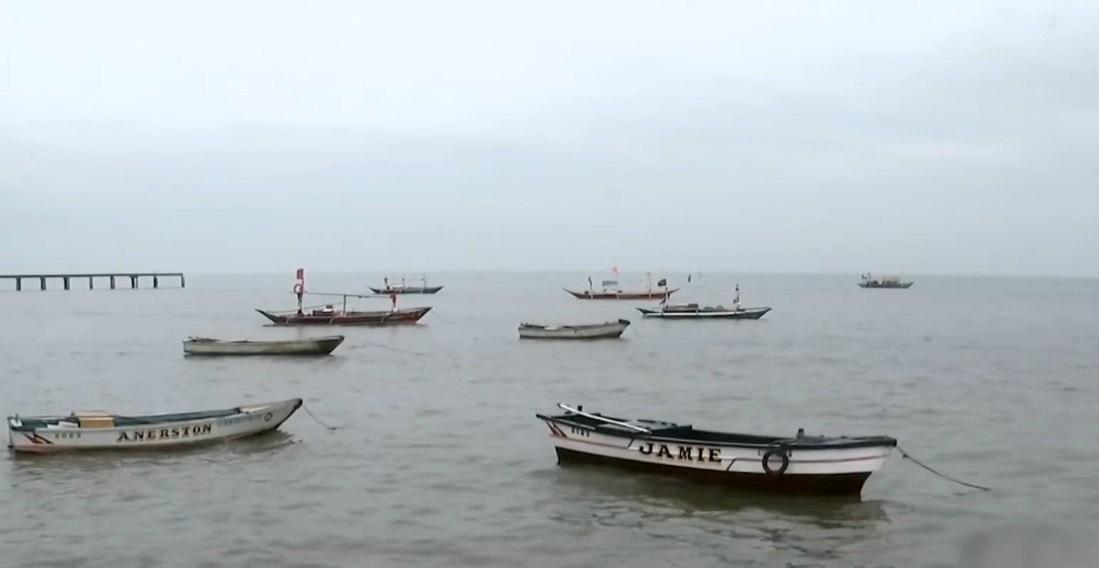 Cavite fishermen say dredging, seabed quarrying threaten their livelihood – GMA Network