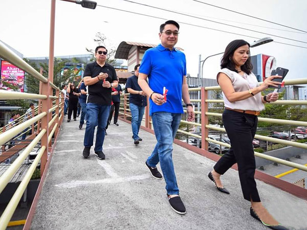 LGU opens pedestrian overpass at Robinson’s Place Gen. Trias – The Manila Times
